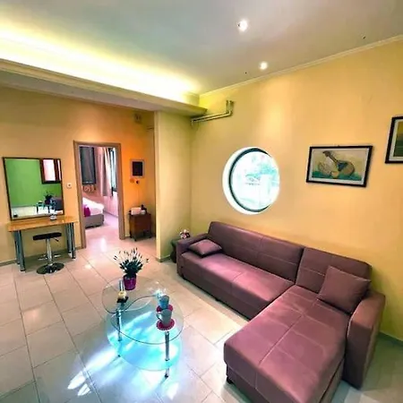 Simotas 4 Four Apartment Poros (Kefalonia)